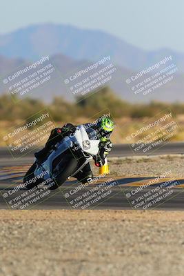 media/Dec-09-2023-SoCal Trackdays (Sat) [[76a8ac2686]]/Turn 15 Set 1 (230pm)/